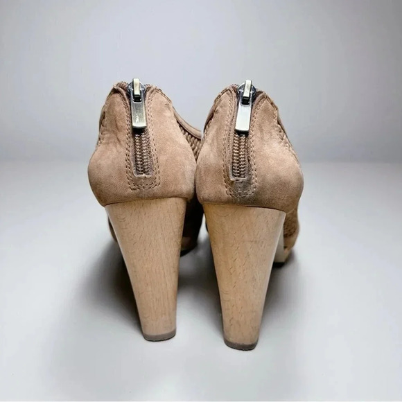 Banana Republic Leather Peep Toe Woven Wooden Heel  Brow Booties - Picture 4 of 13